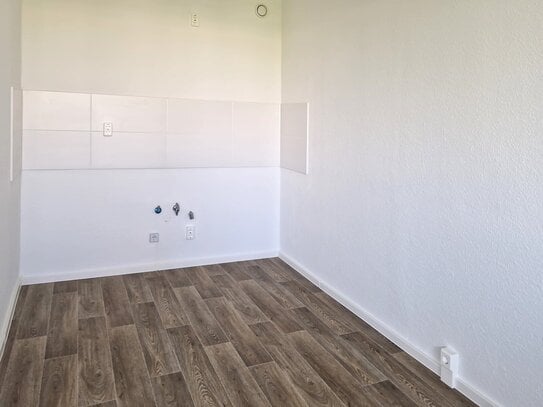 Wir renovieren für Sie! 3-Zimmer-Wohnung mit Balkon!