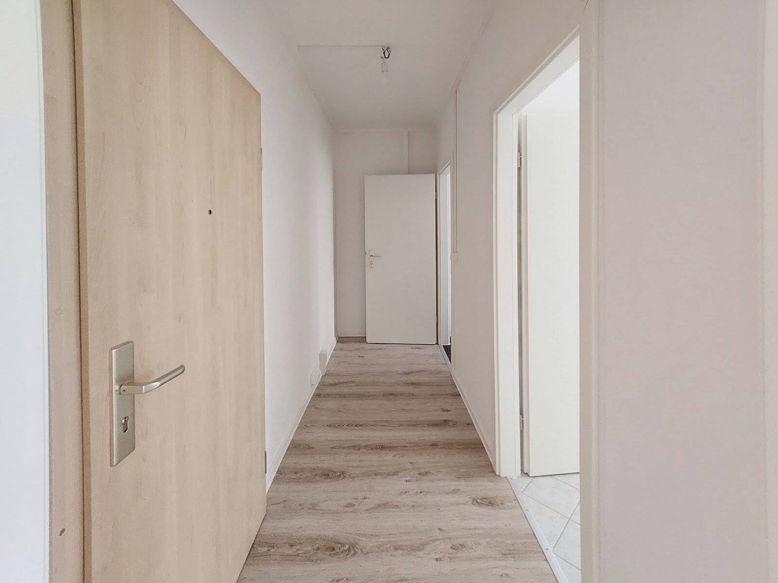                                                               Jetzt einziehen und 750 &euro; Gutschein* kassieren! 1-Raum-Wohn(t)raum f&uuml;r Dich! 35&hellip;                                                       in Neuhausen (München)