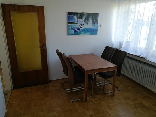 Schöne 3,5-Zimmer-Wohnung mit Einbauküche und Garage in Hilden-Mitte (bei Düsseldorf)