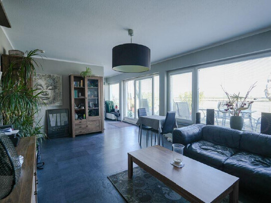 Penthouse mit Dachterrasse in Unterfeldhaus angrenzend zu Düsseldorf