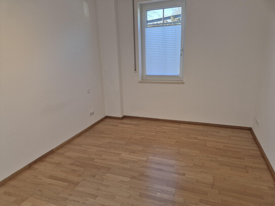 Stilvolle 2-Zimmer-EG-Wohnung mit Terrasse