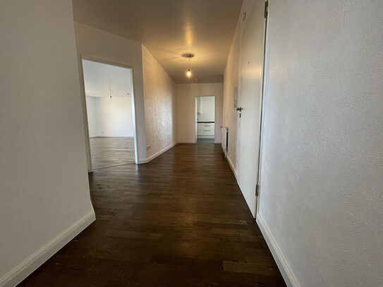 Großzügige Penthousewohnung über den Dächern Glindes