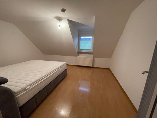 Neu renoviertes Reihenhaus mit 5 Zimmer