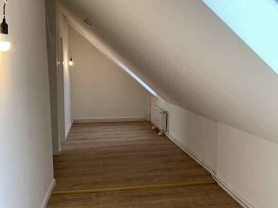 Gemütliche Dachgeschosswohnung I 4,5 Zimmer I Trauerberg