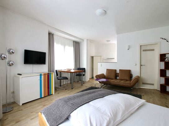 Premium City Studio im angesagten Belgischen Viertel – zeitwohnen.de