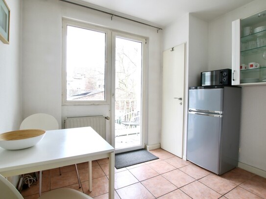 Perfekt Wohnen in Köln-Ehrenfeld: Möbliertes Apartment mit Balkon – zeitwohnen.de