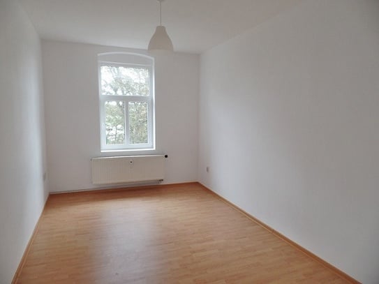 Schöne 2-Raum-Dachgeschoß-Wohnung mit Balkon