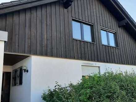 Geräumiges Einfamilienhaus, mit großem Garten, ruhige Lage (ideal f. Generationenwohnen)