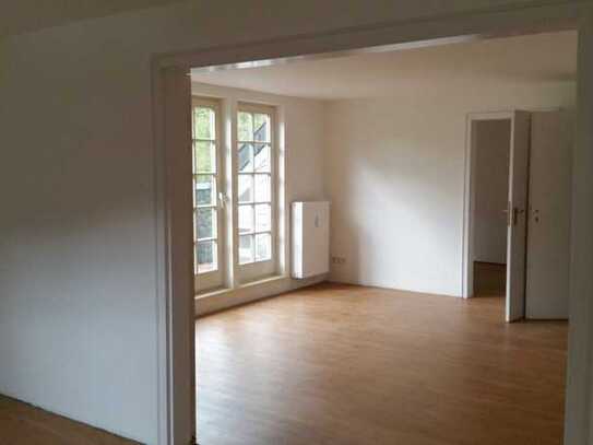 Schöne 6 Zimmer Wohnung in Detmold-Berlebeck