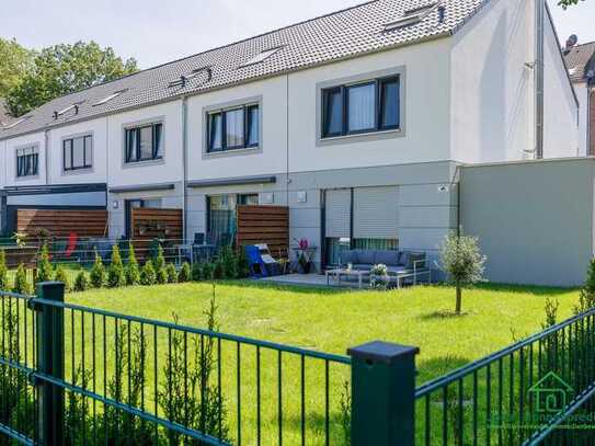 Neubau-Reihenhaus in Lützow: Modernes Wohnen auf ca. 129 m² mit Terrasse und Stellplätze