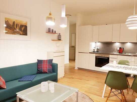 In the heart of Berlin - gorgeous furnished apartment near park-Available immediately