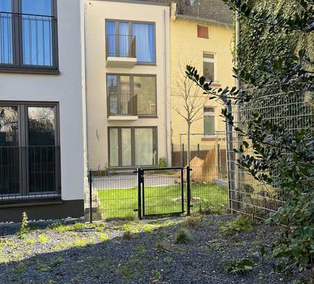 Studentenapartment mit Balkon ab Mai in zentraler Lage