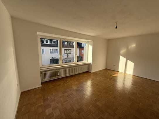 Stilvolle 2-Zimmer-Wohnung mit Balkon und EBK in Bremen