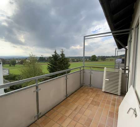 Sanierte 3-Zimmer-Wohnung mit Balkon und Einbauküche in Stuttgart