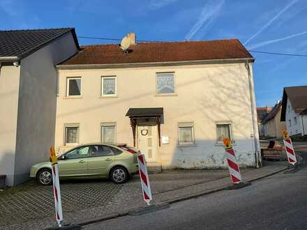 Einseitig angebautes Einfamilienhaus in Lebach