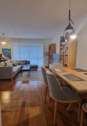 Stilvolle, sanierte 2-Zimmer-Wohnung mit Balkon und EBK in München