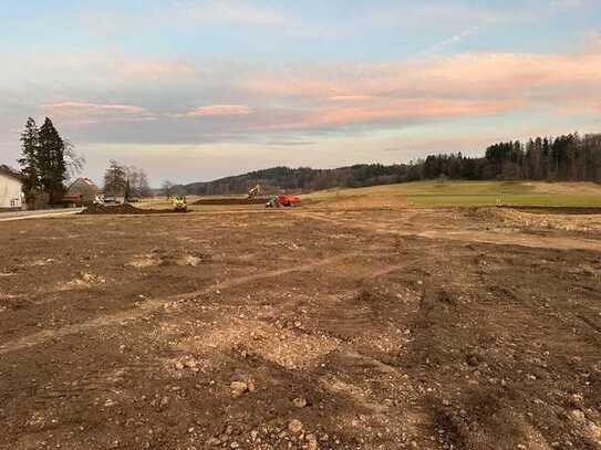 Baustart erfolgt - exklusive 3-Zim-Wohnung am Chiemsee mit Bergblick