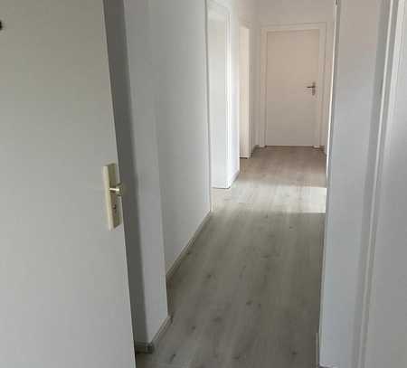 4-Zimmer Wohnung mit Balkon