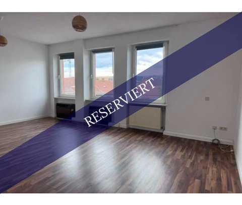 HUGE 5-ROOM-APARTMENT IN PEDESTRIAN AREA!