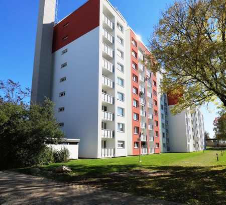 Perfekt für uns: renovierte 3-Zimmer-Wohnung mit Balkon