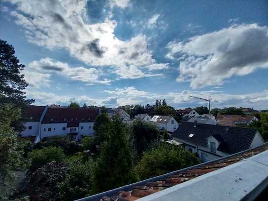 Traumhafte 5-Zimmer-Dachterrassen-Wohnung in Regensburg-West
