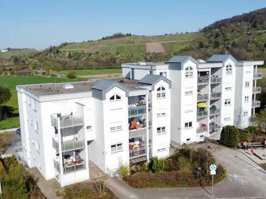 Frisch sanierte 4-Zimmer-Wohnung mit Balkon