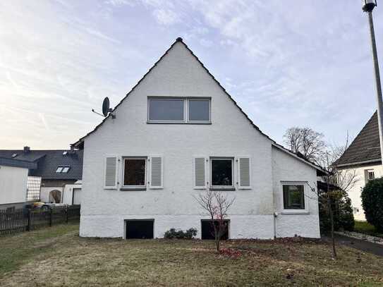 Freistehendes Einfamilienhaus in Refrath in zentraler Lage