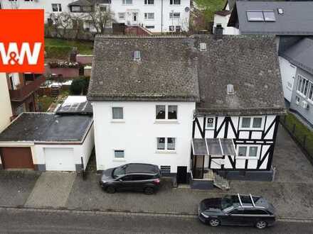 Bezugsfertige Haushälfte mit Garten und Garage