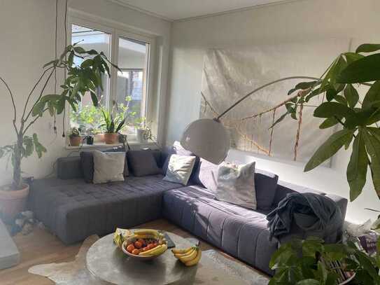 Exklusive, neue 4-Zimmer Wohnung mit Terrasse und Garten