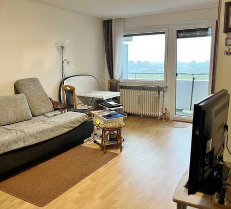 1,5 Zimmer Wohnung mit traumhafter Aussicht im Panoramahochhaus