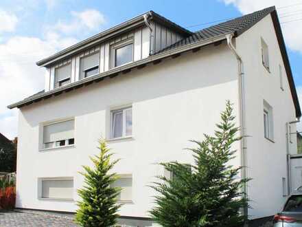Moderne 2-Zimmer-Erdgeschosswohnung mit Terrasse und Stellplatz