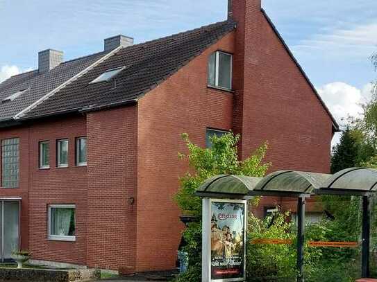 Familienfreundliche Doppelhaushälfte am Waldrand in Brühl-Heide, ohne Makler