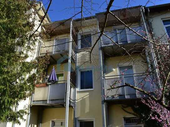 2- Zimmer- Wohnung mit neuer Einbauküche und Balkon, wird komplett renoviert