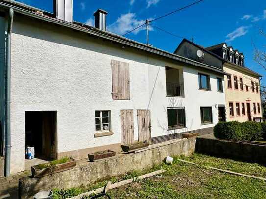 Karl | Eifel | 2 Häuser | ca. 410 m² Wohnfläche| ca. 1.411 m² Grundstücksfläche |