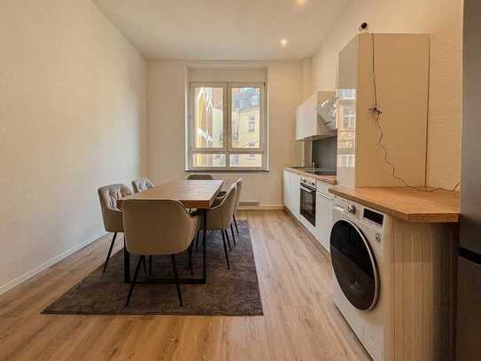 Hochwertig und modernisiert! 2- Zimmer Wohnung mit Einbauküche in Pempelfort