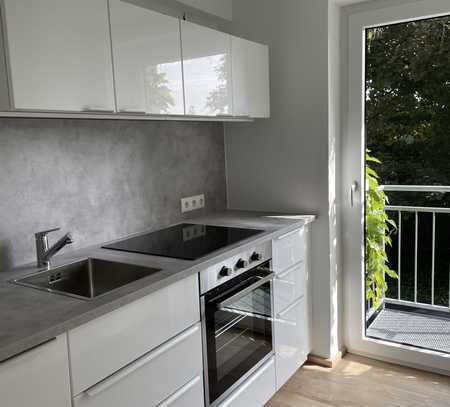 Sanierte, helle 1-Zimmer Wohnung mit Balkon