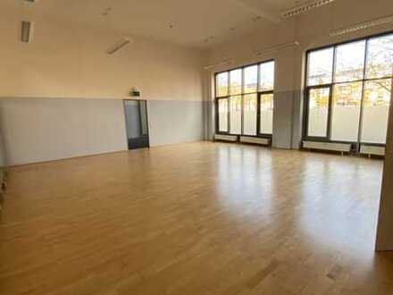 Großraumbüro, Praxis, Fitnessraum, Atelier