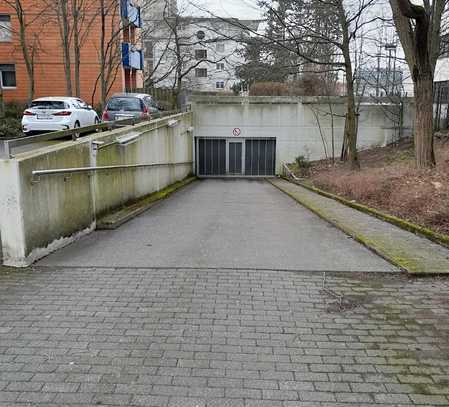 Tiefgaragenstellplatz in Frankfurt-Dornbusch zu vermieten!