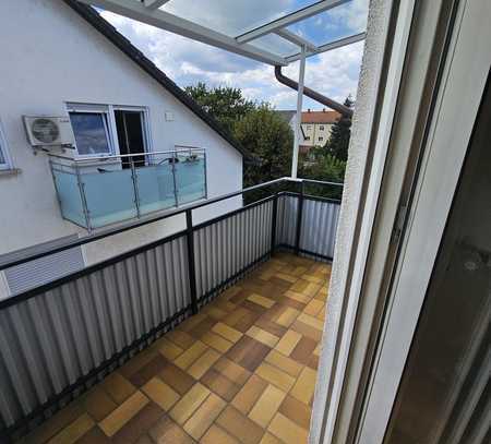 Attraktive 4,5-Zimmer Wohnung mit zwei Balkonen in Brühl-Rohrhof