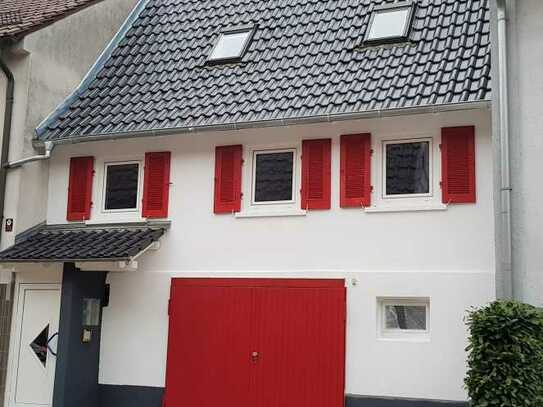 Kleines Reihenmittelhaus mit großer Terrasse und Garten in 71701 Schwieberdingen!