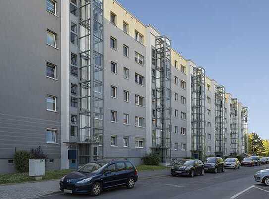 Wände selbst gestalten? 4-Zimmerwohnung in oberster Etage mit Balkon und Aufzug!