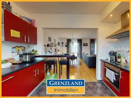 STADTNAHES WOHNFEELING
89M² - 3 ZIMMER - STELLPLATZ