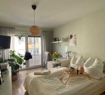 Sanierte 3,5-Raum-Wohnung mit Balkon und Einbauküche in Leipzig
