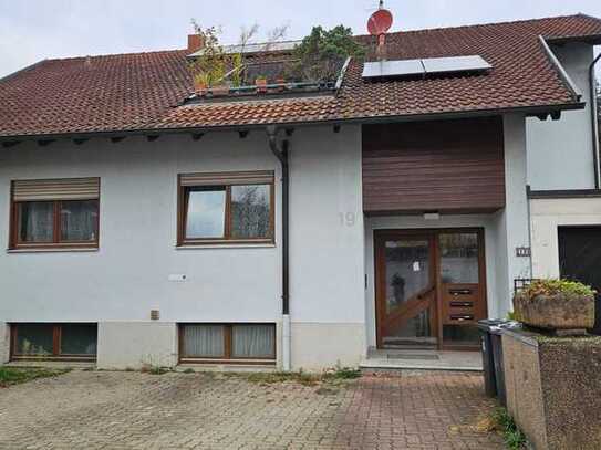 Stilvolle 4-Raum-EG-Wohnung und EBK in Bahlingen am Kaiserstuhl