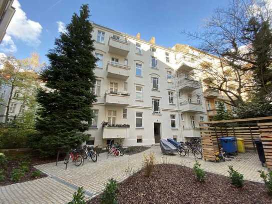 Vermietete Altbauwohnung mit Garten im renovierten Jugendstil-Altbau - VERMIETET