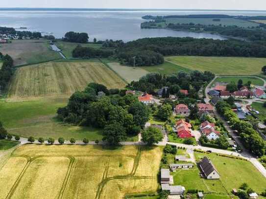 Bauernhaus auf 3000 m² nur 800 m von der Müritz entfernt