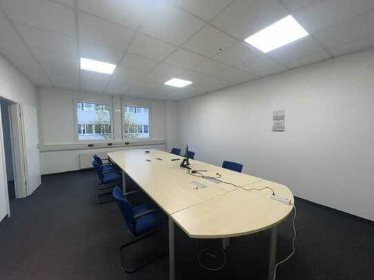 Effiziente Büroeinheit mit 5 Zimmern, LED-Beleuchtung, Verkabelung und Glasfaser