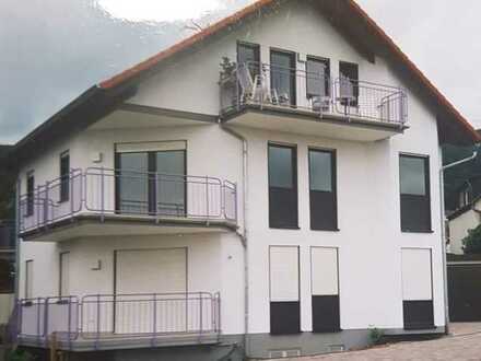 Freundliche 3-Zimmer-EG-Wohnung mit Balkon in Gleisweiler