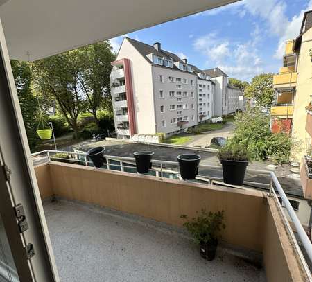 😊Zentral in Essen West- optimal aufgeteilte 3 Zimmer Wohnung mit Balkon