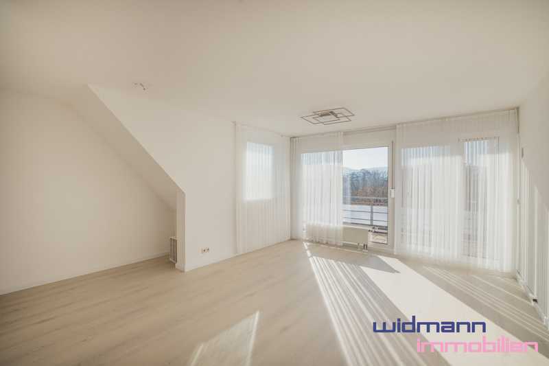 Zwischen Weinbergen und Sonne – Helle 3-Zimmer-Wohnung mit Balkon in Obertürkheim